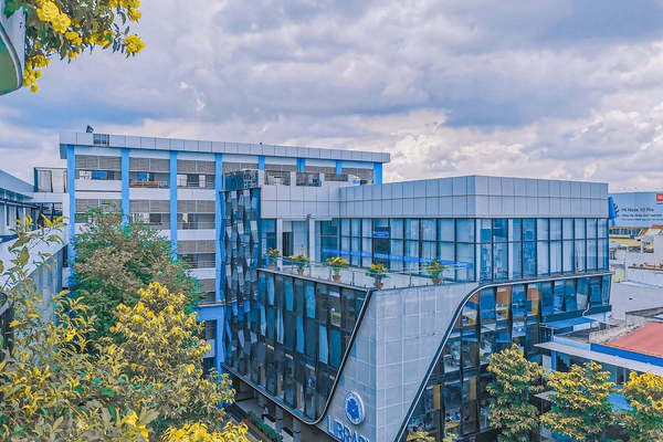 Thư viện 'sang chảnh' hàng chục tỷ ở Sài Gòn