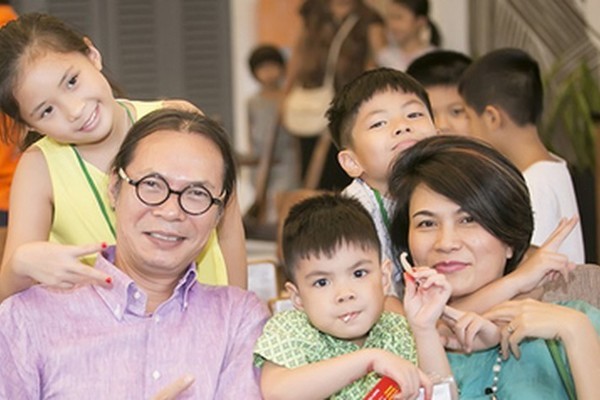 Trần Lực khóc trong ngày sinh nhật vì món quà của 3 con