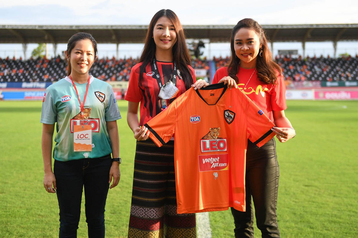 V-League and the pain named “Thai-League”