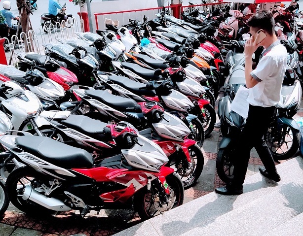 Honda Winner X: Đi tìm lý do rớt giá không phanh