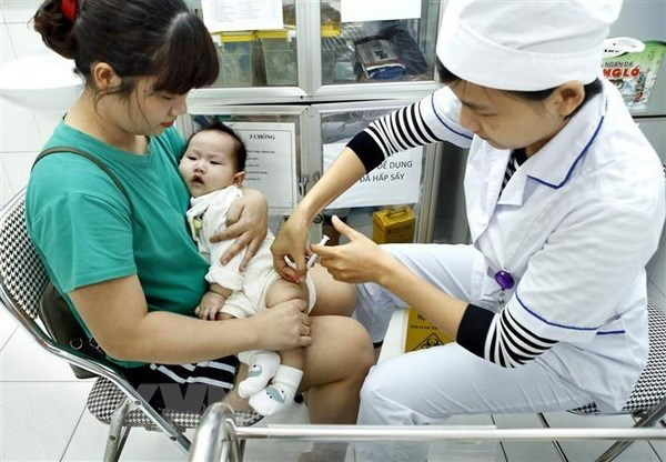 Hà Nội: tiêm chủng mở rộng trở lại sau hơn 1 tháng tạm dừng do dịch Covid-19