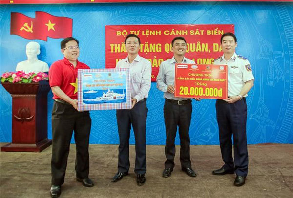 Programme upholds ties between Vietnamese coast guards and fishermen