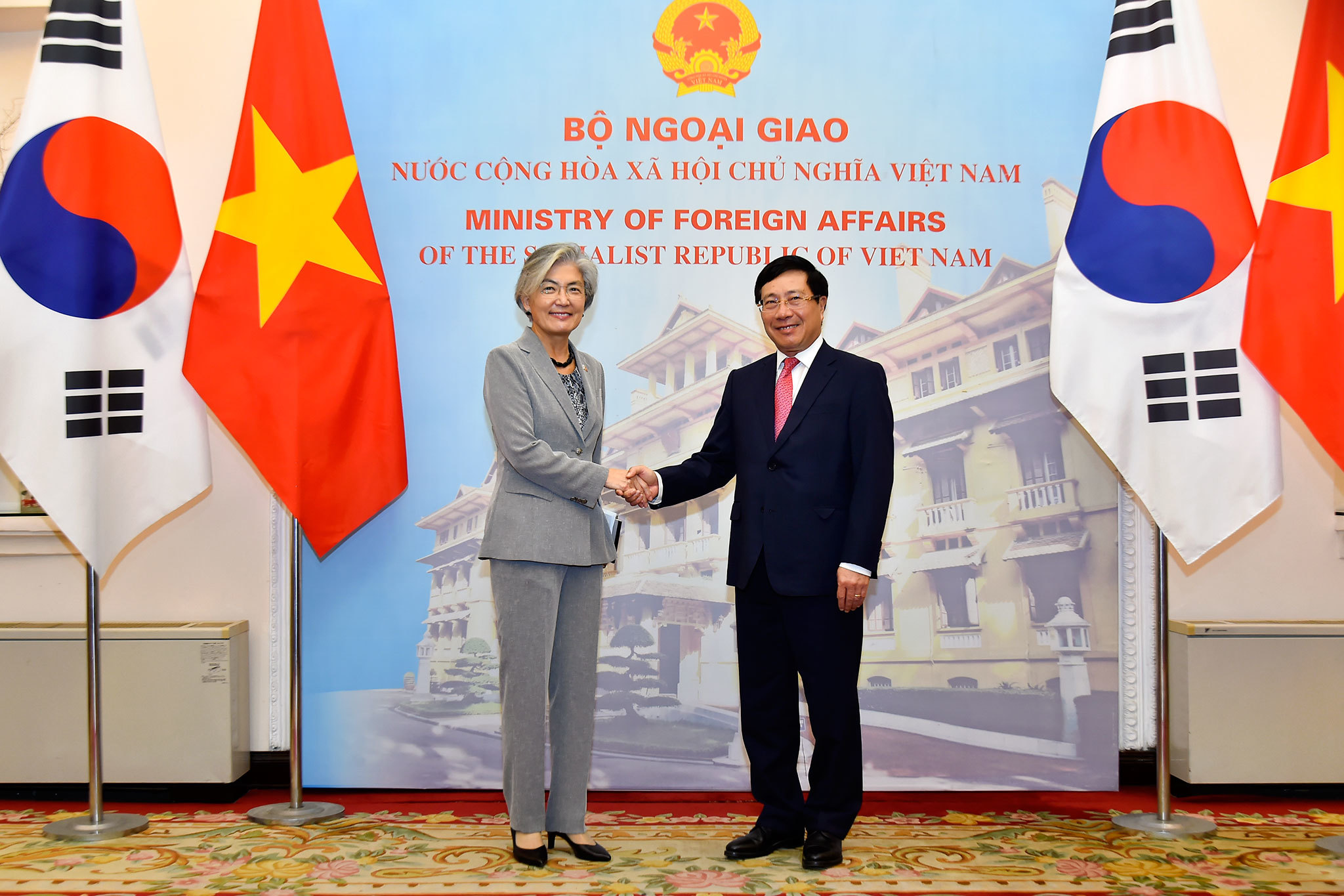 Bộ trưởng nước ngoài đầu tiên thăm Việt Nam kể từ khi bùng phát Covid-19