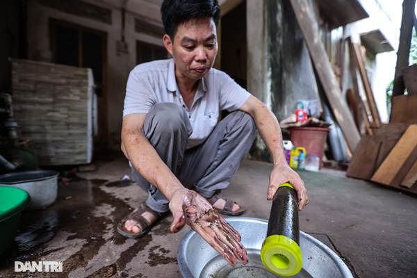 Thousands in Hanoi have to live with contaminated water