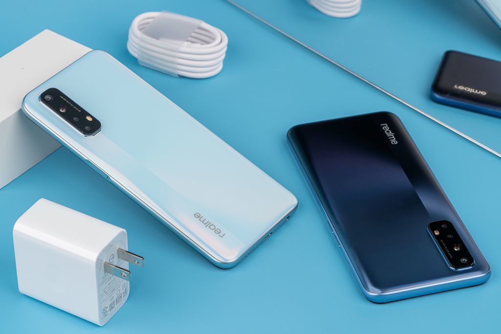 Mở hộp Realme 7, smartphone 