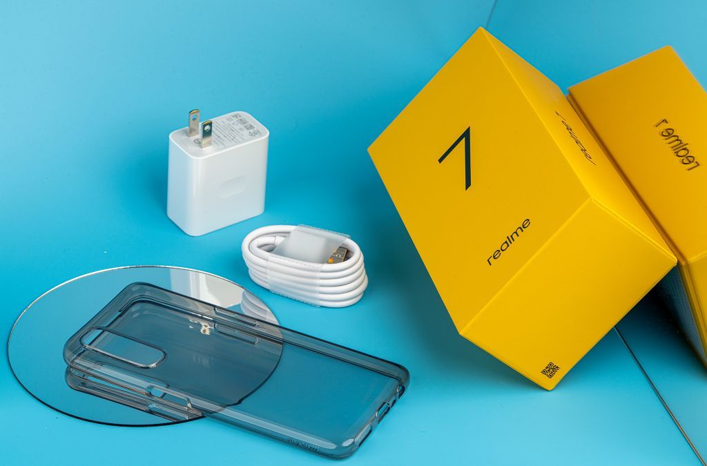 Mở hộp Realme 7, smartphone 'ngon bổ rẻ' sắp ra mắt