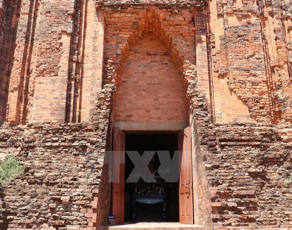 Nhan Tower: Charm of Cham people