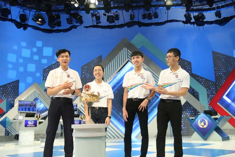 Nữ sinh Ninh Bình giành vòng nguyệt quế Olympia năm 2020