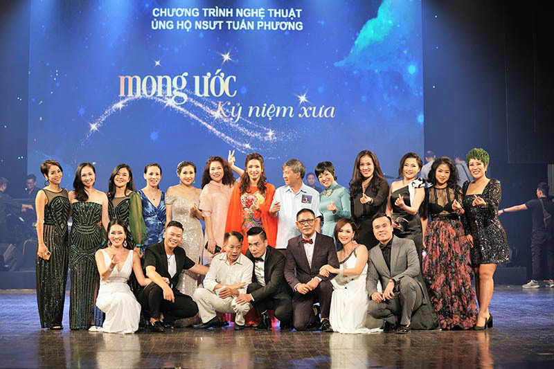 Đêm nhạc ủng hộ ca sĩ Tuấn Phương gây quỹ được 700 triệu đồng