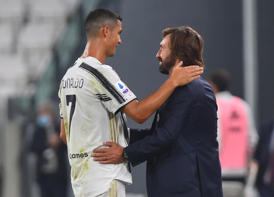 Ronaldo chói sáng, Pirlo và Juventus khởi đầu như mơ ở Serie A