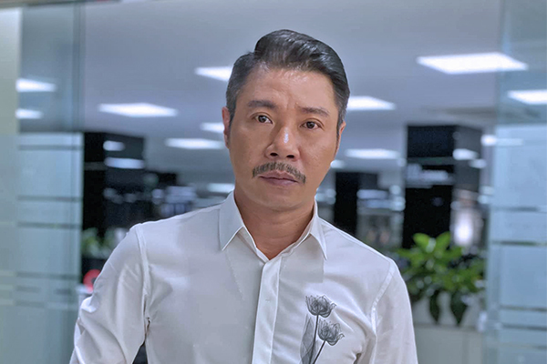 NSND Công Lý U50 ngày càng trẻ trung