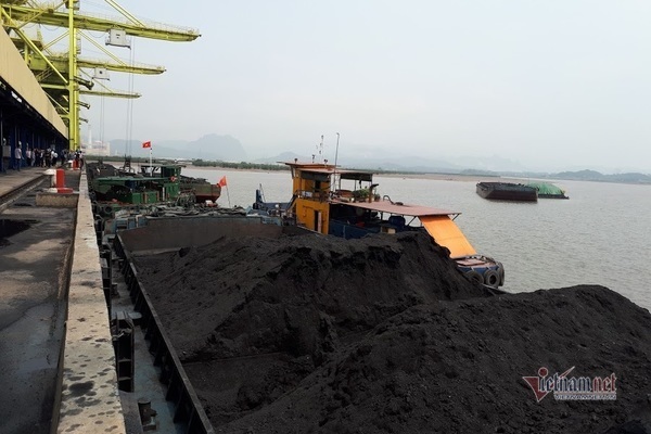 Vietnam increases coal, oil imports