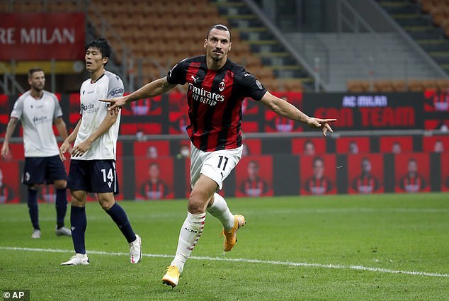 Ibrahimovic chói sáng, Milan thắng dễ trận ra quân