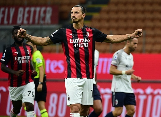 Ibrahimovic chói sáng, Milan thắng dễ trận ra quân