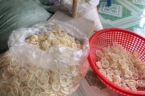 Binh Duong investigation: Over 300,000 used condoms recycled for sale