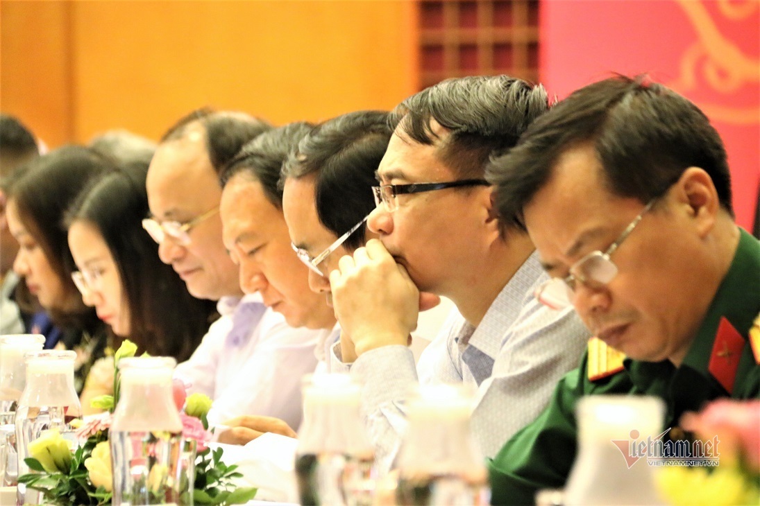 'Kinh phí đào tạo lớn nhưng không thể giữ chân được trí thức'