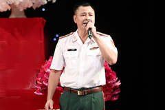 NSND Tự Long hát Chèo trong lễ giỗ Tổ sân khấu