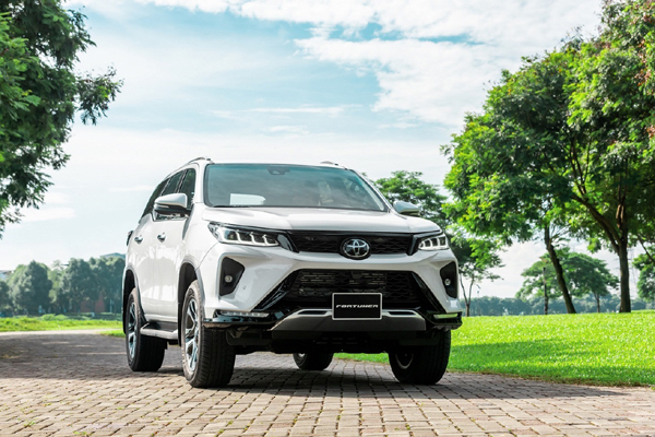 Được ‘tung hô’ ngập tràn công nghệ, xe của Toyota đẳng cấp cỡ nào?