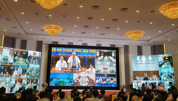 Thủ tướng: Người dân sẽ không cần ra nước ngoài chữa bệnh nhờ telehealth