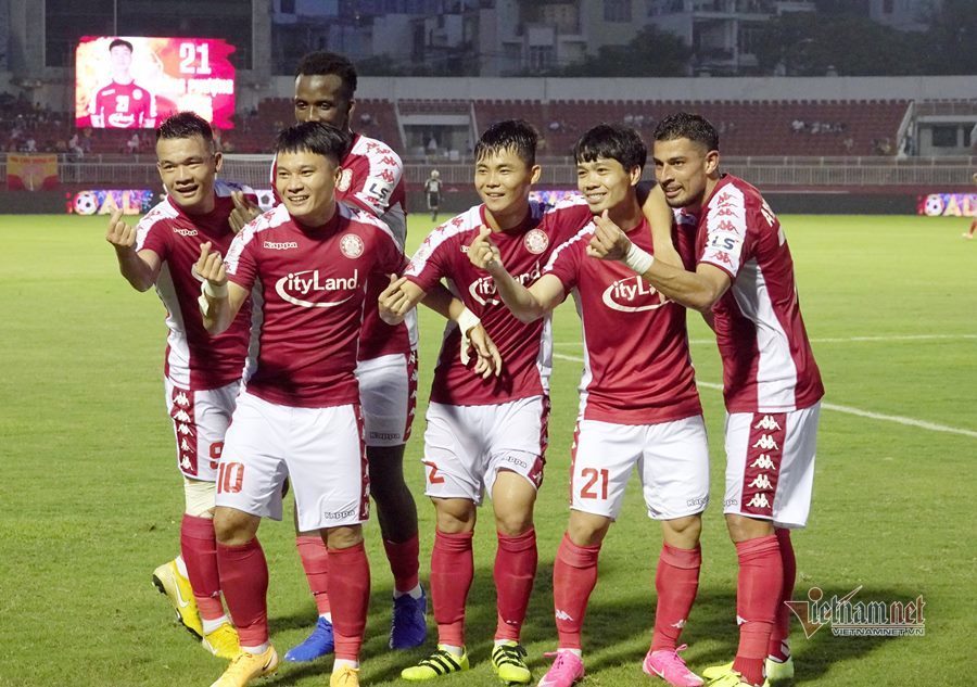 Vòng 12 V-League: Sài Gòn đã biết thua, Công Phượng toả sáng