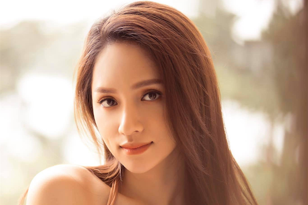 Sức khỏe của Hương Giang xuống dốc vì phẫu thuật quá nhiều