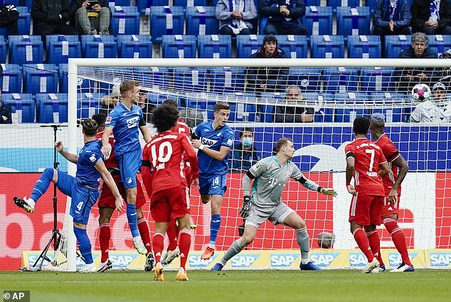 Bayern Munich thua sốc Hoffenheim