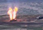 Video xe tăng Azerbaijan bốc cháy sau khi trúng đạn