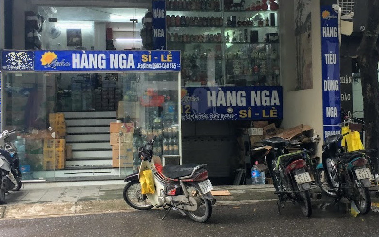'Thủ phủ' hàng xách tay: Mua gì có đó, giá rẻ bằng 1/2 hàng nhập khẩu chính ngạch