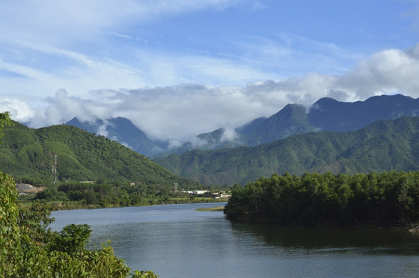 Co Tu people help save freshwater fish from extinction