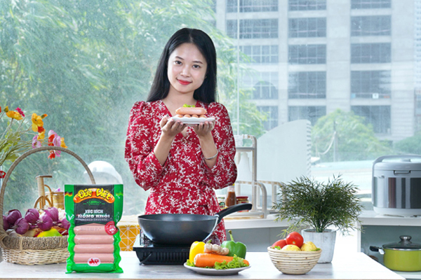 Xúc xích cao cấp Đức Việt hút thực khách với diện mạo mới