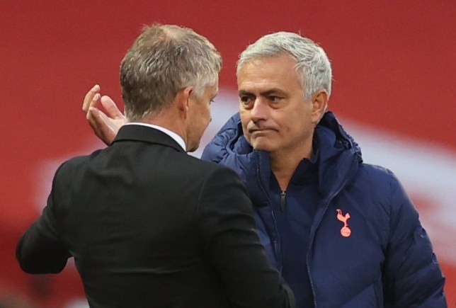 Vùi dập MU, Mourinho vẫn ghen tị Solskjaer một điều