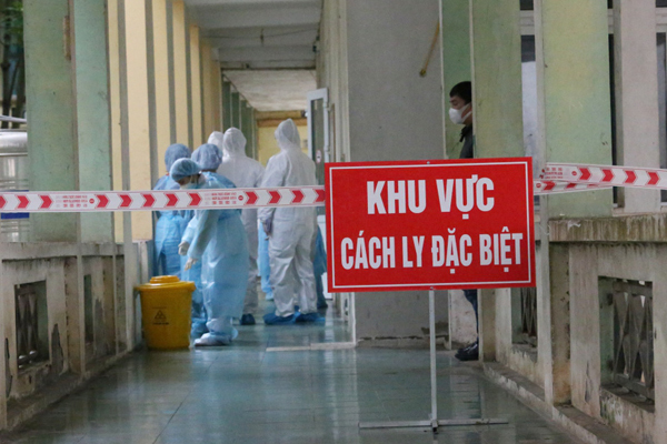 Thêm một ca mắc Covid-19 là nữ du học sinh trở về từ Anh