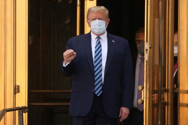 Quyết định gây chấn động của ông Trump