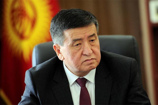 Phe đối lập Kyrgyzstan giành quyền lãnh đạo sau biểu tình bạo lực