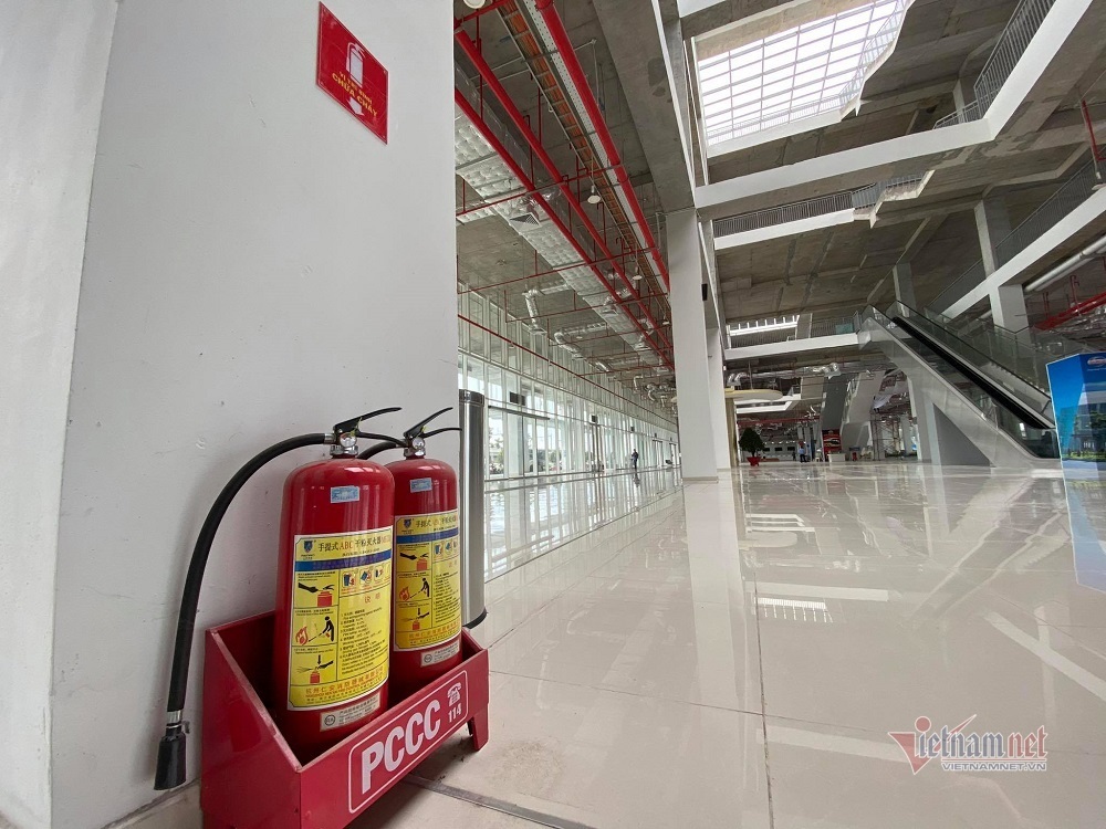 Bến xe hiện đại nhất Việt Nam chờ ngày khai trương