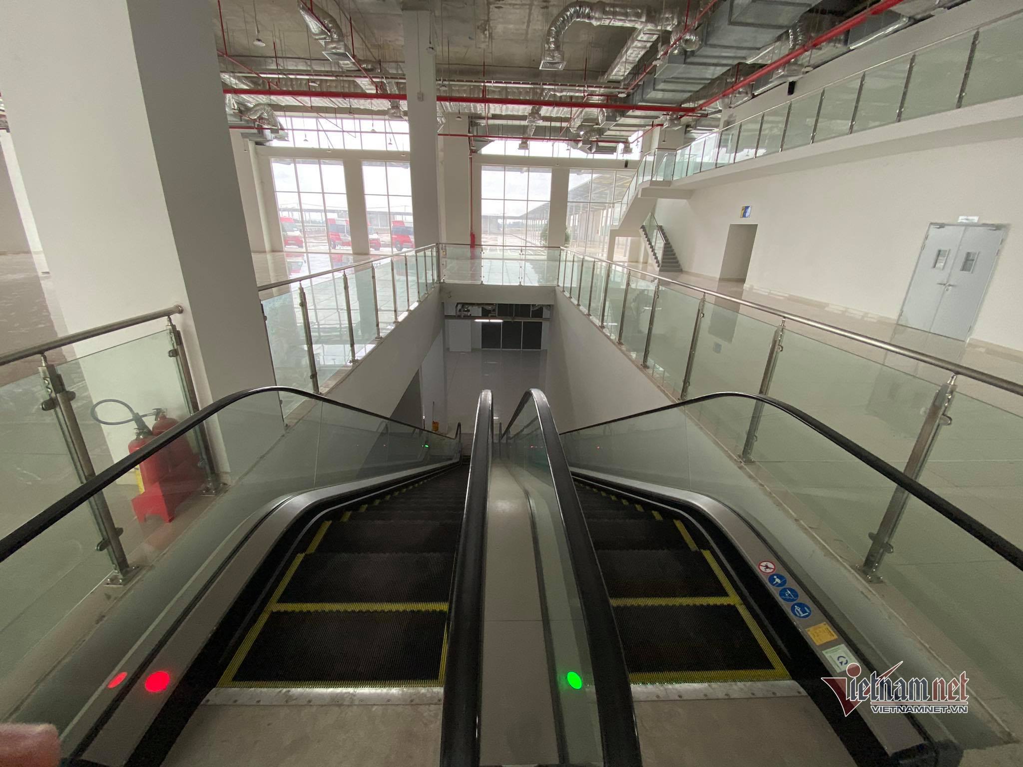 Bến xe hiện đại nhất Việt Nam chờ ngày khai trương