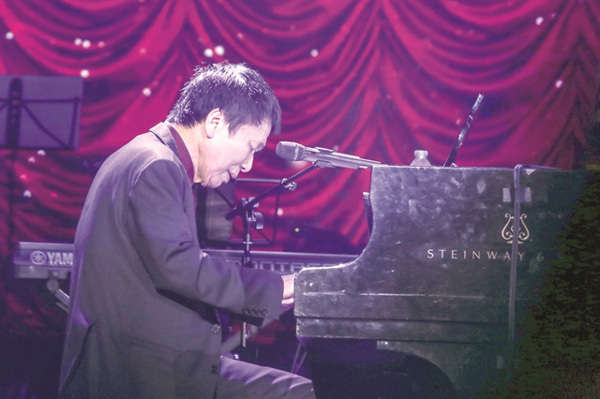 Composer wins award for work dedicated to Hanoi