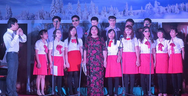 Hope choir presents concert to celebrate Hanoi’s anniversary
