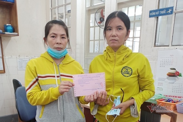 Gia đình Thùy Dương tặng lại các hoàn cảnh khó khăn gần 230 triệu đồng