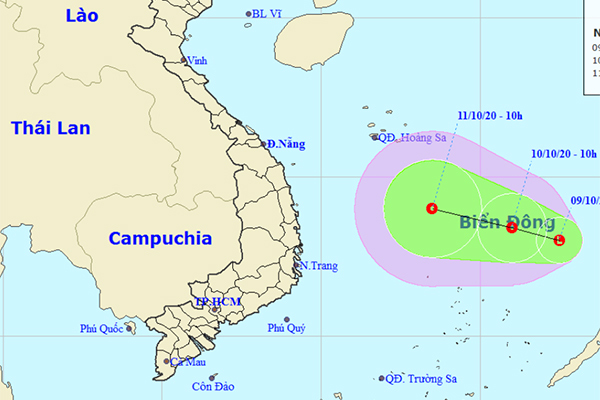 Biển Đông xuất hiện vùng áp thấp giữa lúc miền Trung oằn mình chống lũ