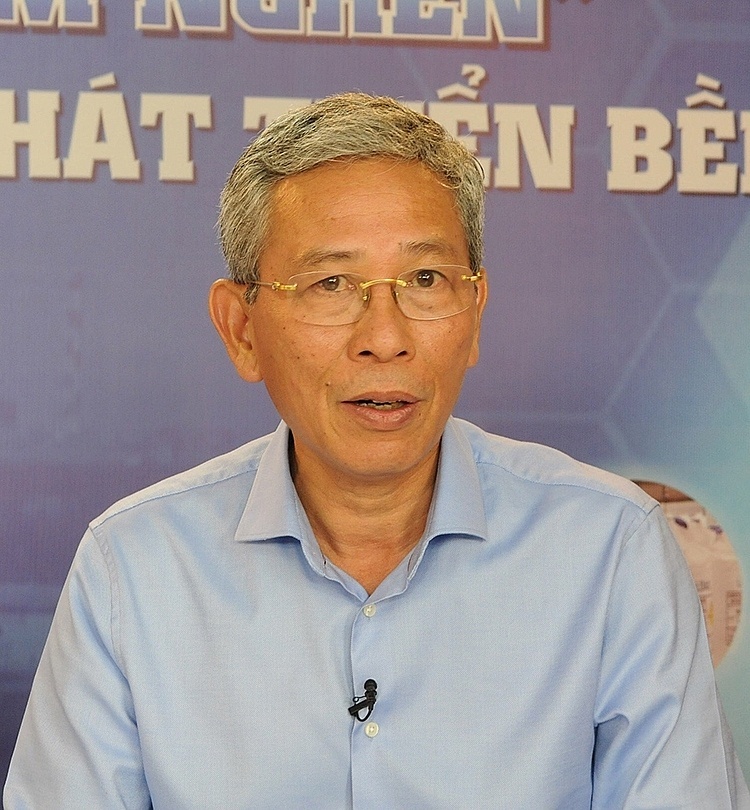 Vietnam vows to develop eco-friendly chemical industry