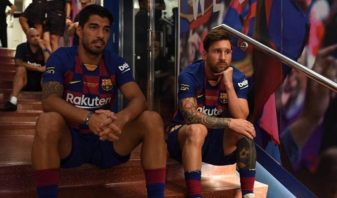 Luis Suarez tuyên bố Barca cố tình bán anh để chơi Messi