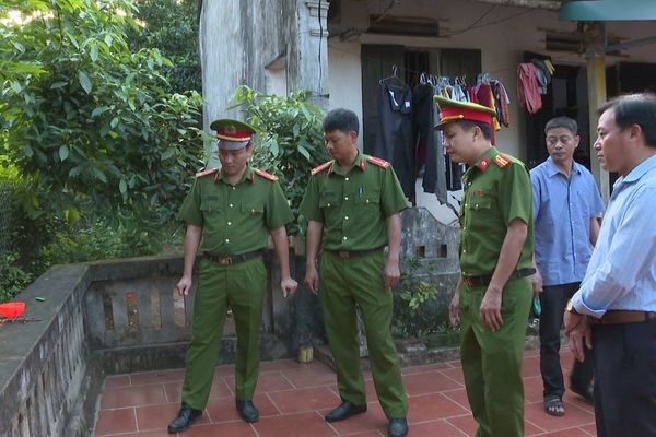Hà Nội: Bắt 8 thanh thiếu niên nghiện game chuyên cướp tài sản
