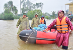 17 người chết, miền Trung vẫn chìm trong mưa lũ