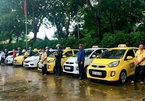 Tranh khách trước cổng bệnh viện, tài xế taxi ở Đồng Nai lao vào hỗn chiến