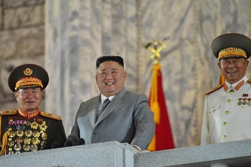 Chiến thuật của Kim Jong Un qua màn phô diễn sức mạnh quân sự