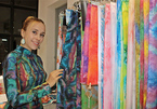 Foreign woman loves Ao Dai, brings Vietnamese silk to the world