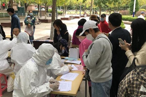 Phát hiện nhiều ca nhiễm mới, Trung Quốc xét nghiệm gần chục triệu dân