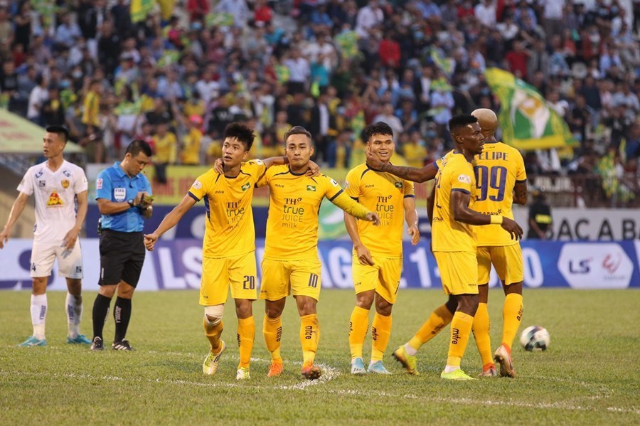 Công Phượng chấn thương, thầy Park bớt