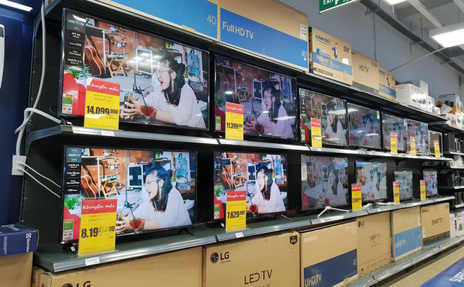 Trong 'bão' giảm giá 50%, tivi 4K 43 inch có giá bán rẻ không tưởng